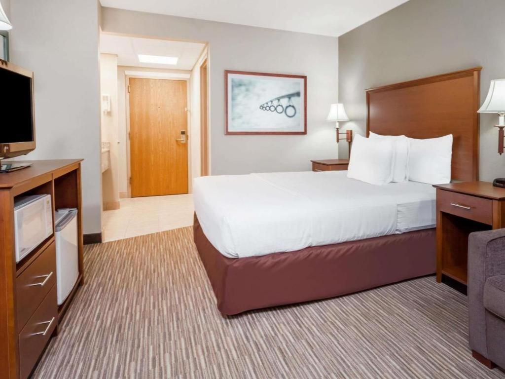 Days Inn Springfield South Екстер'єр фото