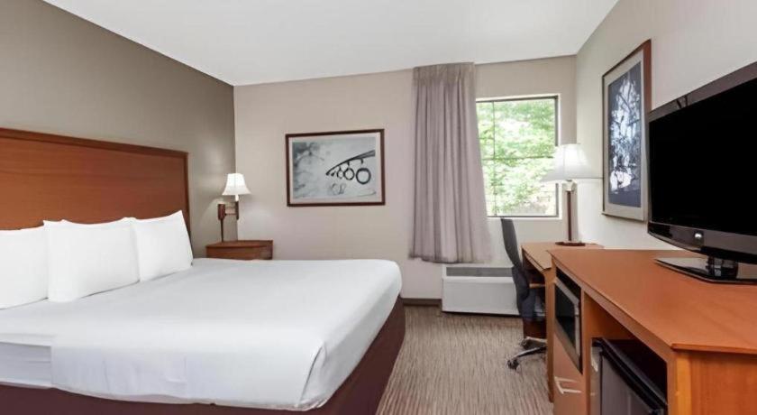 Days Inn Springfield South Екстер'єр фото