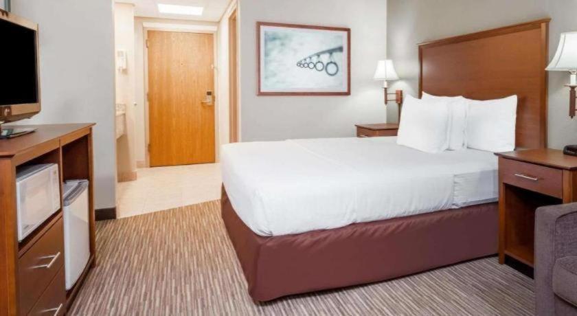 Days Inn Springfield South Екстер'єр фото